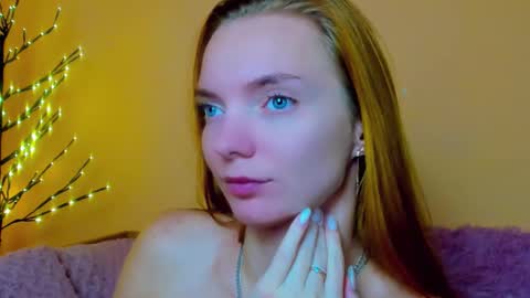 Alexis online show from December 19, 8:56 pm