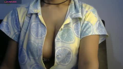 Snapshot of shiri_hot chatting on September 11, 1:50 am Siri online show from September 11, 1:50 am