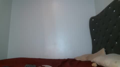 Shi-ro online show from February 15, 8:19 pm