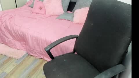 Shofia Beltran online show from April 10, 10:05 pm