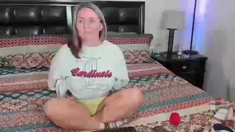 shortstuff79 online show from October 12, 10:34 pm