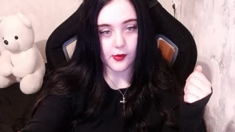 Snapshot of show_for_you chatting on December 18, 11:24 am show_for_you online show from December 18, 11:24 am