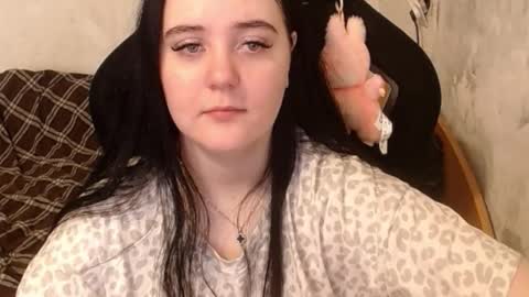 Snapshot of show_for_you chatting on September 23, 12:14 pm show_for_you online show from September 23, 12:14 pm