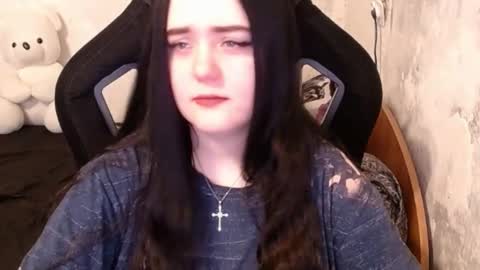 Snapshot of show_for_you chatting on January 6, 6:36 am show_for_you online show from January 6, 6:36 am
