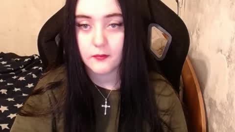 Snapshot of show_for_you chatting on December 11, 11:51 am show_for_you online show from December 11, 11:51 am
