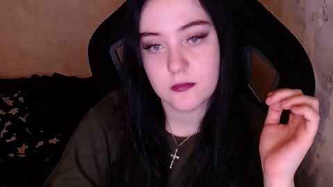 Snapshot of show_for_you chatting on December 9, 8:54 pm show_for_you online show from December 9, 8:54 pm