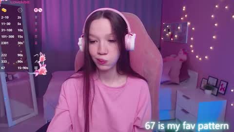 Neila online show from March 25, 2:20 pm