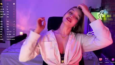 Alice online show from November 29, 11:20 pm