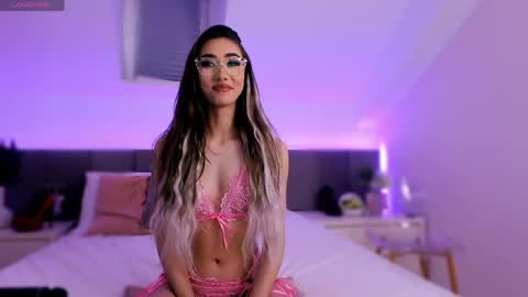 shy_eveline online show from April 14, 4:29 pm