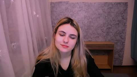 shy_sabrina_ online show from February 14, 7:49 am