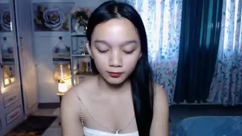 lyn online show from June 1, 1:51 am