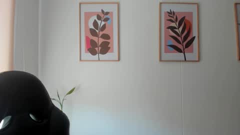 shylittlebunny online show from February 10, 3:59 pm