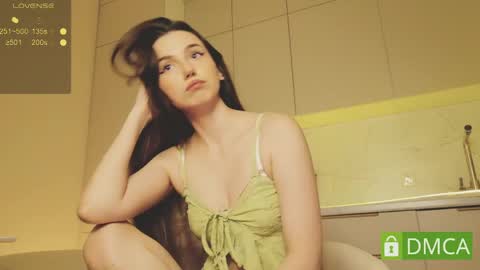 Mary online show from April 16, 9:50 pm