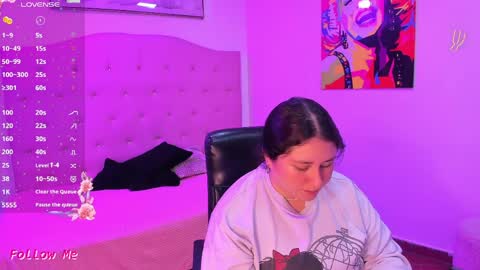 SIENNA  online show from April 8, 12:40 pm