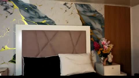 Sienna Desieree online show from April 15, 7:58 pm