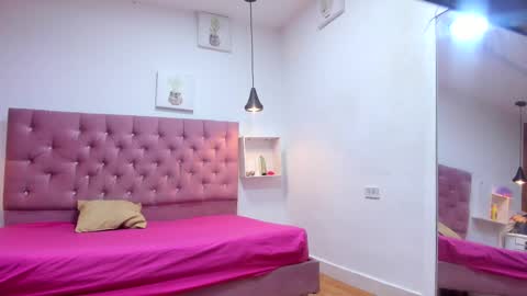 sienna_glow online show from September 30, 1:39 pm