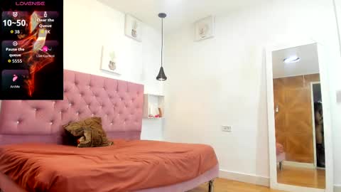 sienna_glow online show from September 29, 12:32 pm