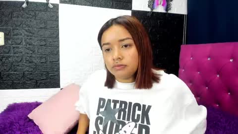 sienna_lux01 online show from March 22, 1:33 am