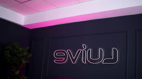 Sienna online show from September 14, 6:55 am