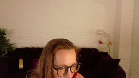 siennashinee online show from July 19, 7:38 pm
