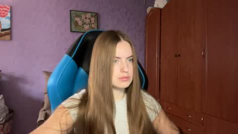 Erica online show from April 10, 8:20 am