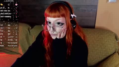 Mia online show from March 26, 10:44 pm