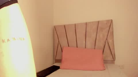 silverhase1 online show from December 22, 10:36 pm