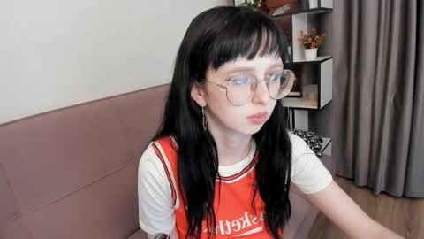 Alice online show from March 28, 9:24 pm