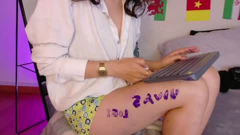 simone_feral online show from July 4, 12:12 pm