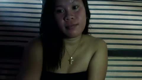 Snapshot of simply_y0urs chatting on January 15, 7:05 am simply_y0urs online show from January 15, 7:05 am