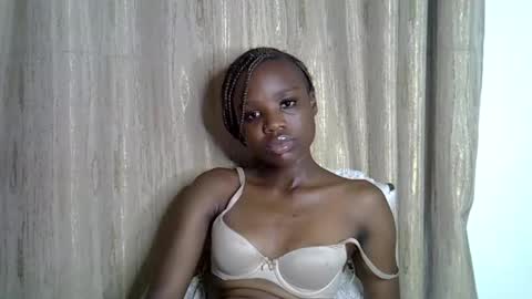 shannie online show from November 25, 12:46 am