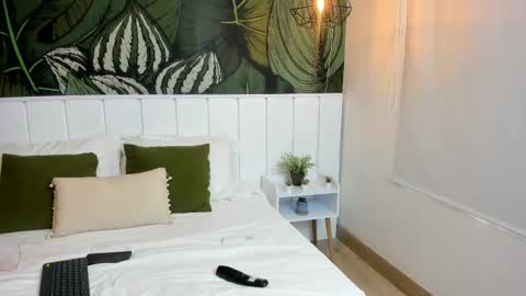 skarletkiss_ online show from April 29, 6:57 pm