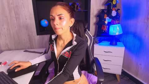 SKARLETT online show from October 18, 4:48 am