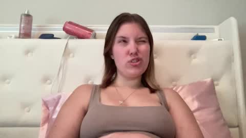 skiimaskabby online show from April 1, 6:38 pm