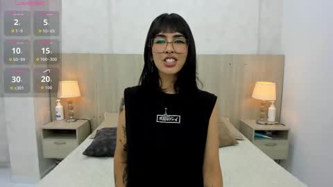 Emily Rojas online show from October 7, 4:06 am