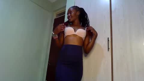 skinny_jass online show from March 30, 9:03 pm