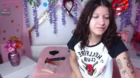  SKINNYHORNY   online show from February 26, 3:03 am