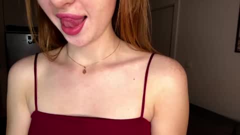 skyalise online show from April 13, 3:08 am