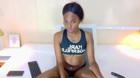 slim_chocobar18 online show from December 5, 1:34 pm