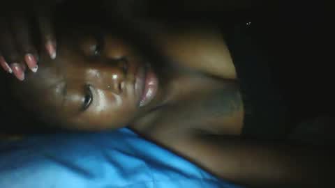 slim_petite_ebony online show from January 9, 6:45 pm