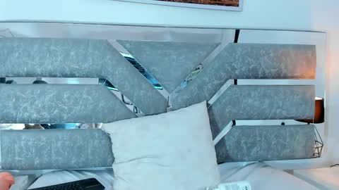 slut_milf_ online show from April 14, 9:26 pm