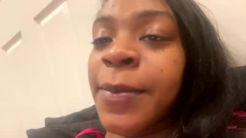 sluttyduchess1 online show from April 1, 4:46 am