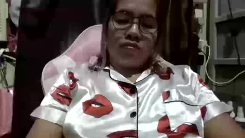Snapshot of small_boobs59 chatting on September 23, 2:26 pm Lovewella online show from September 23, 2:26 pm