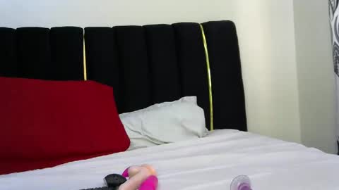 spicey online show from November 23, 7:21 am