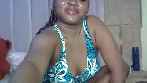 smiley_berry online show from October 26, 3:13 am