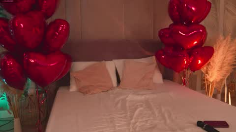 Mia online show from February 14, 5:53 am