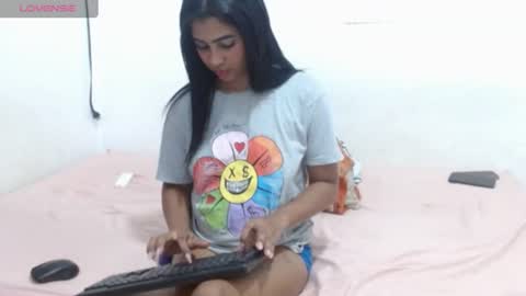 Smith y Mia online show from June 17, 12:23 am