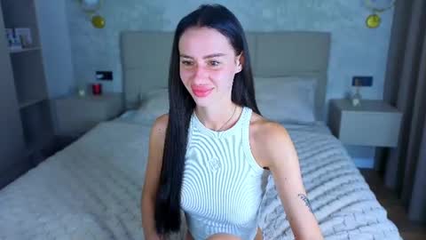 snow_whiteeex online show from June 23, 4:10 am