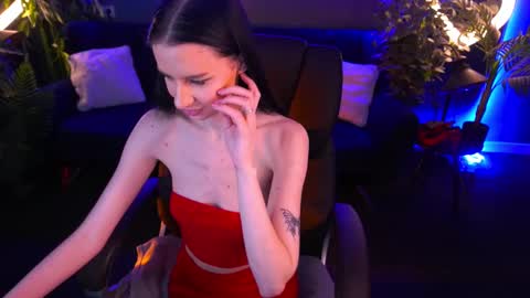 snow_whiteeex online show from March 5, 7:16 am