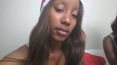 snowfox254 online show from December 21, 8:24 pm